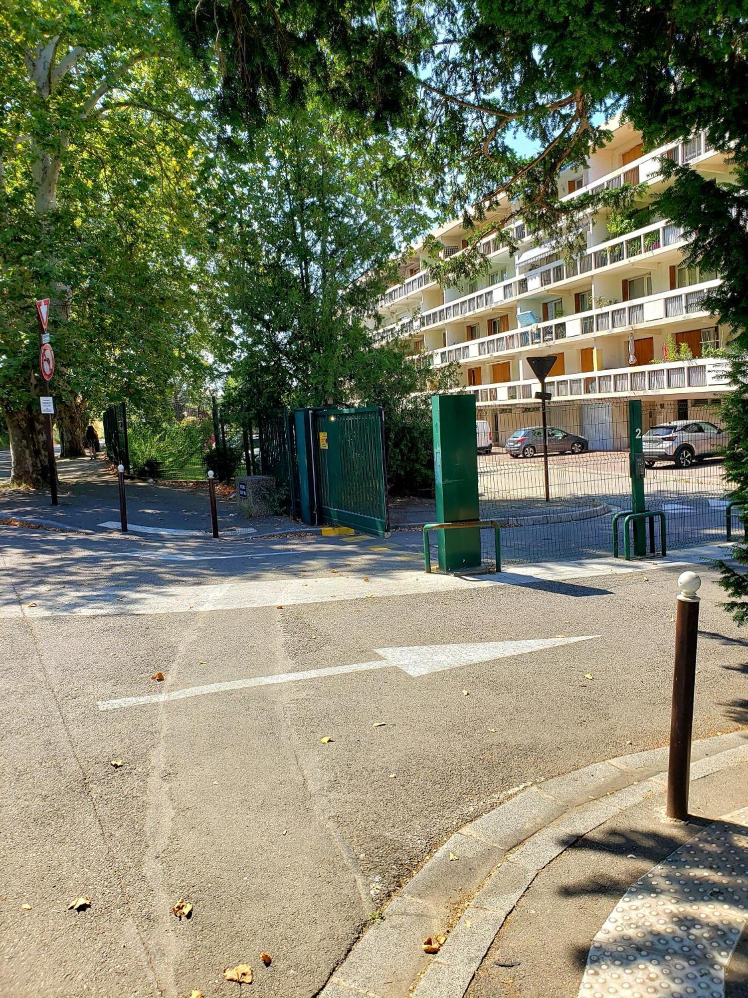 Suite From 1 To 6 - Bathtubs In Rooms - Air Conditioned Residential Appartement - Self-Arrival - Wifi - Netflix Disney - Kitchen - Laundry - Parking Avignon Exterior foto